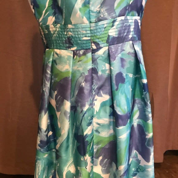 Sundress - Picture 2 of 7